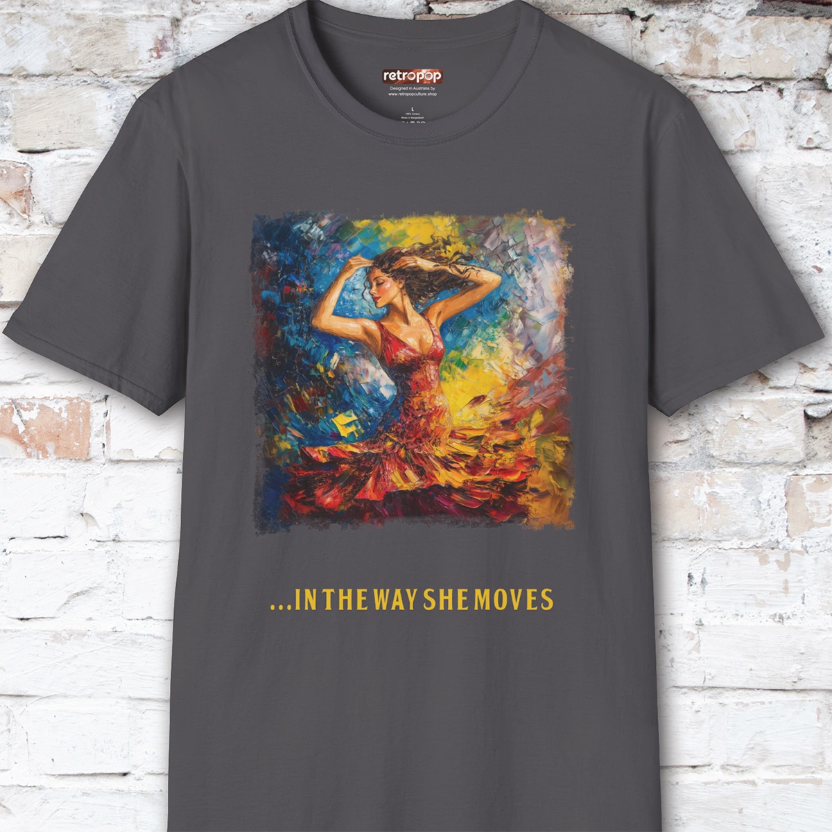 Something in the way she moves Unisex T shirt
